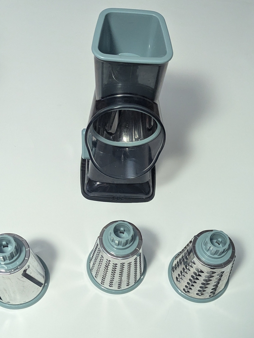 Cheese Grater With 4 Interchangable Blades